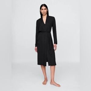 NWT Gap black, modal robe